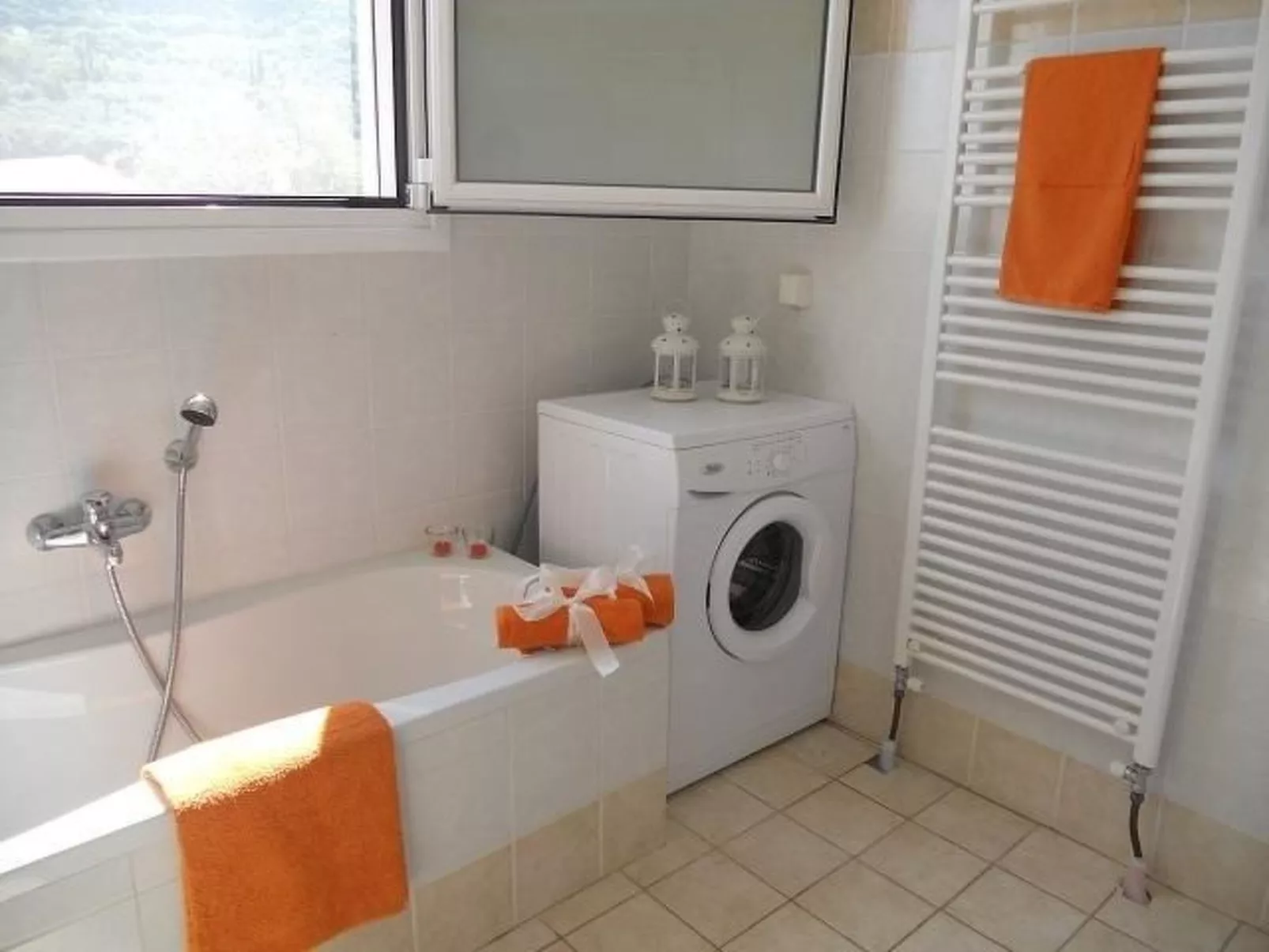 Ferienvilla mit Garten, Grill und Terrasse-Image-tags.info