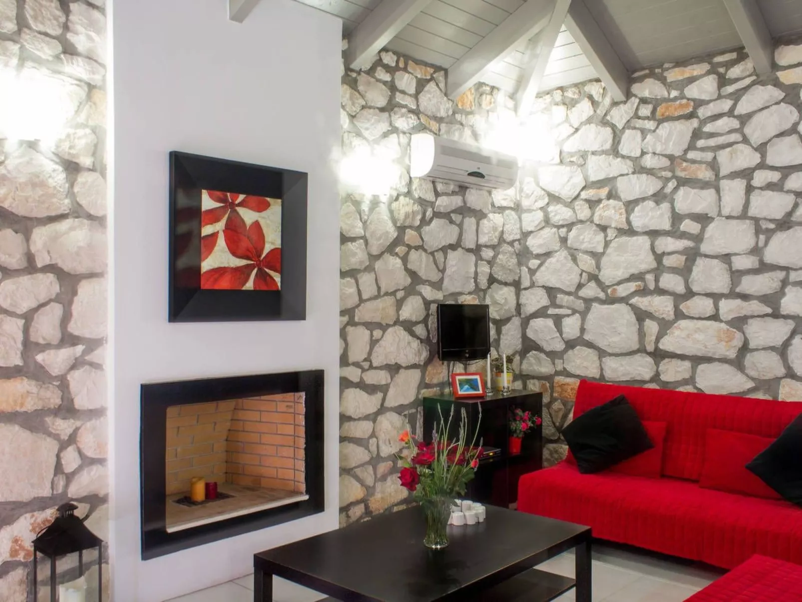 Villa mit zwei Schlafzimmern für 6 Personen. Parken, WiFi-Binnen