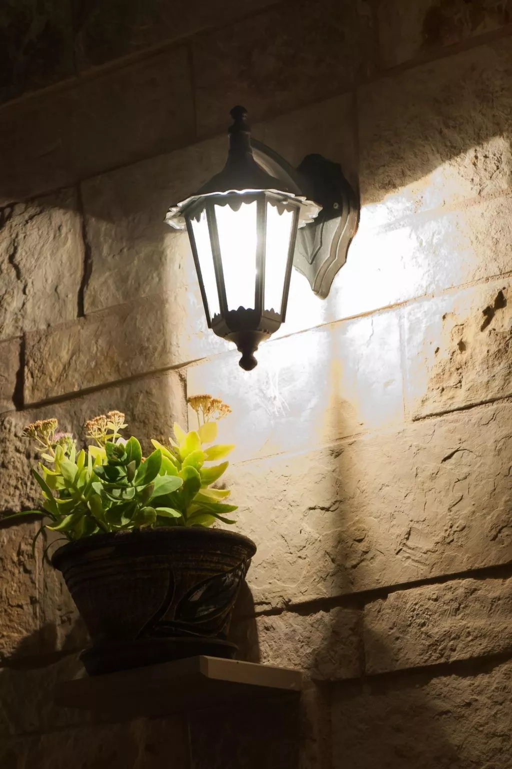 In Panormos mit kleinem Garten,Pool-Image-tags.info