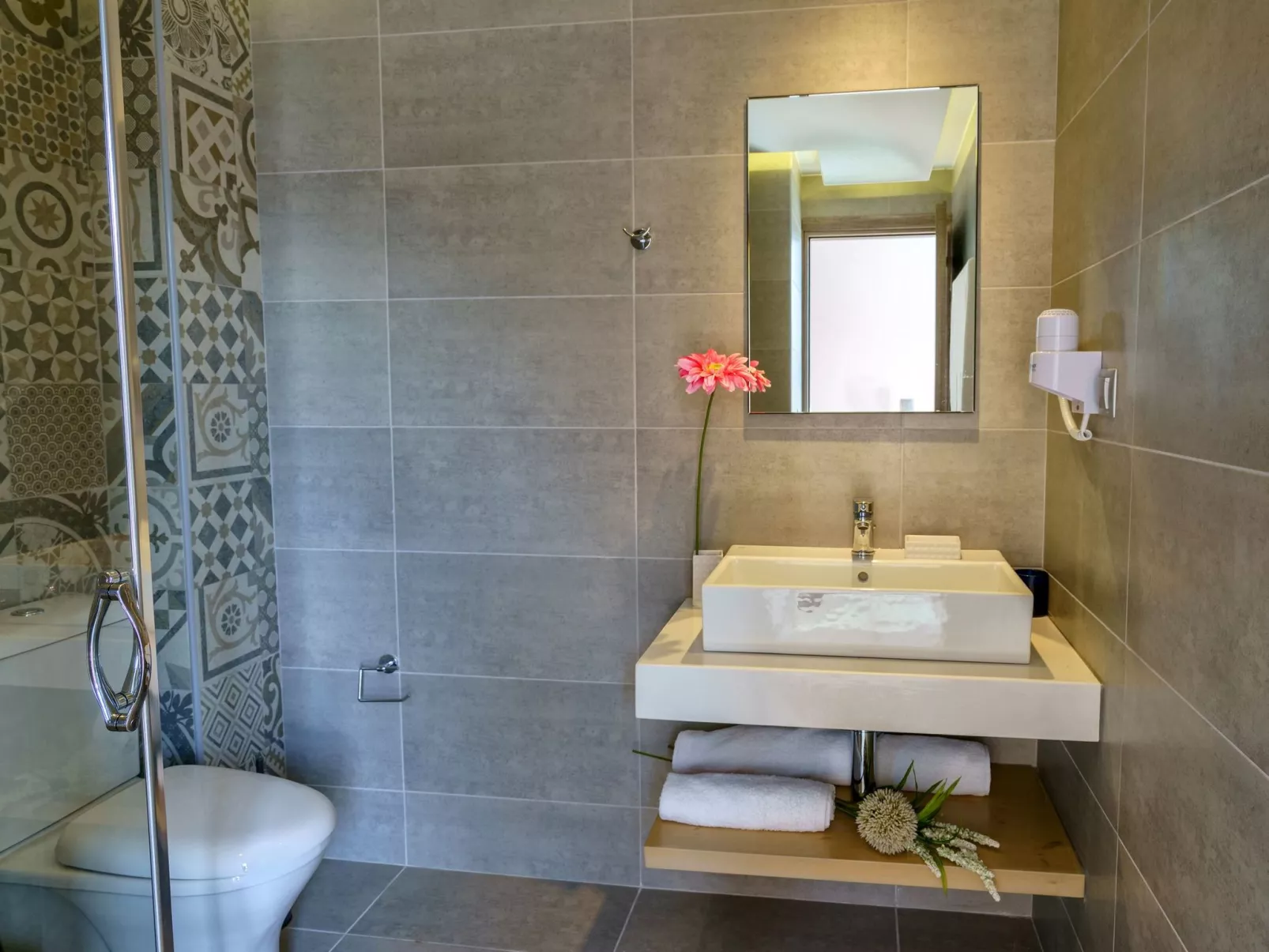 Villa am Strand mit Pool BBQ Spaziergang zu Annehmlichkeiten-Binnen