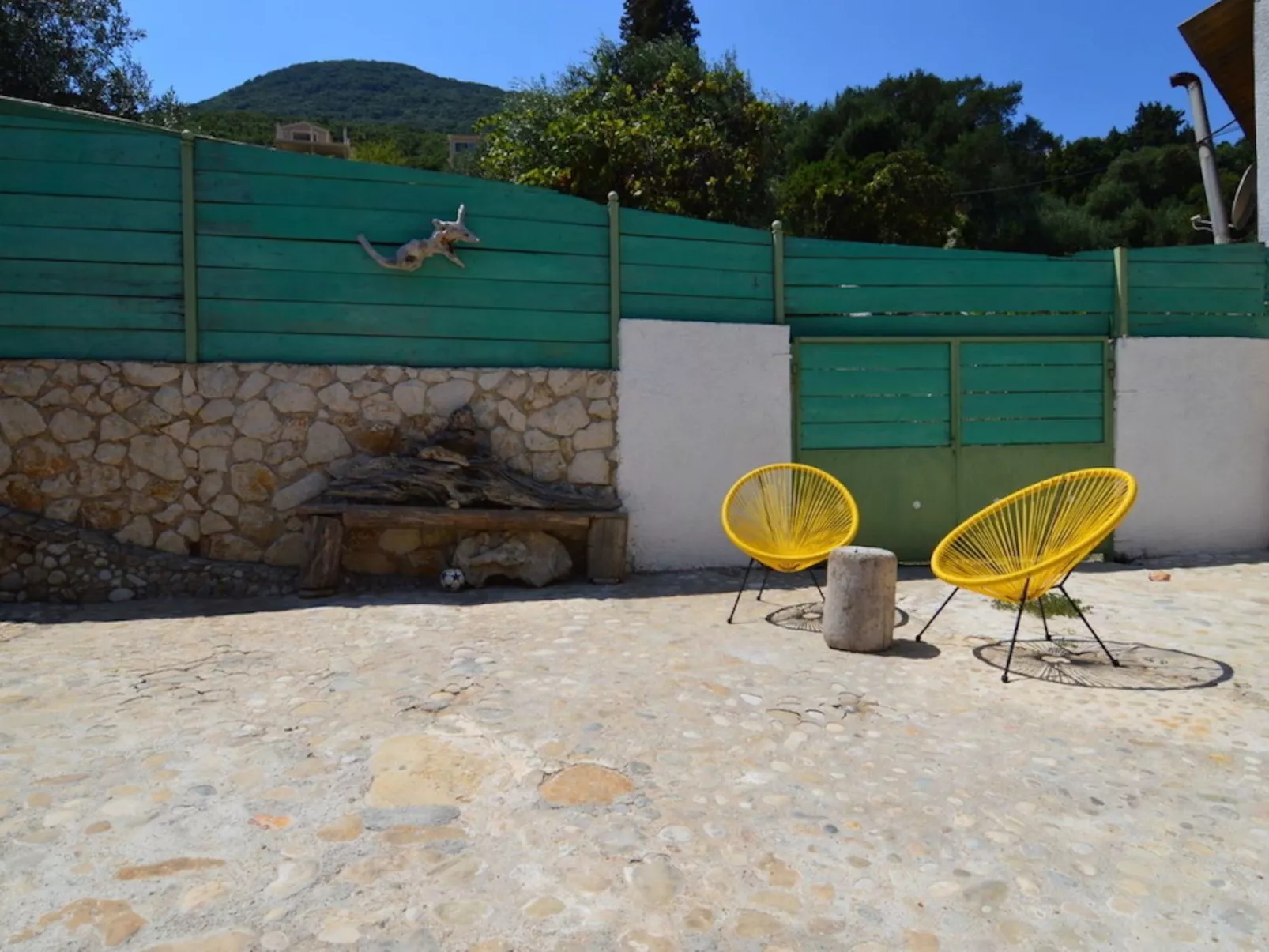 Charmantes Steinhaus in Agios Matheos-Binnen