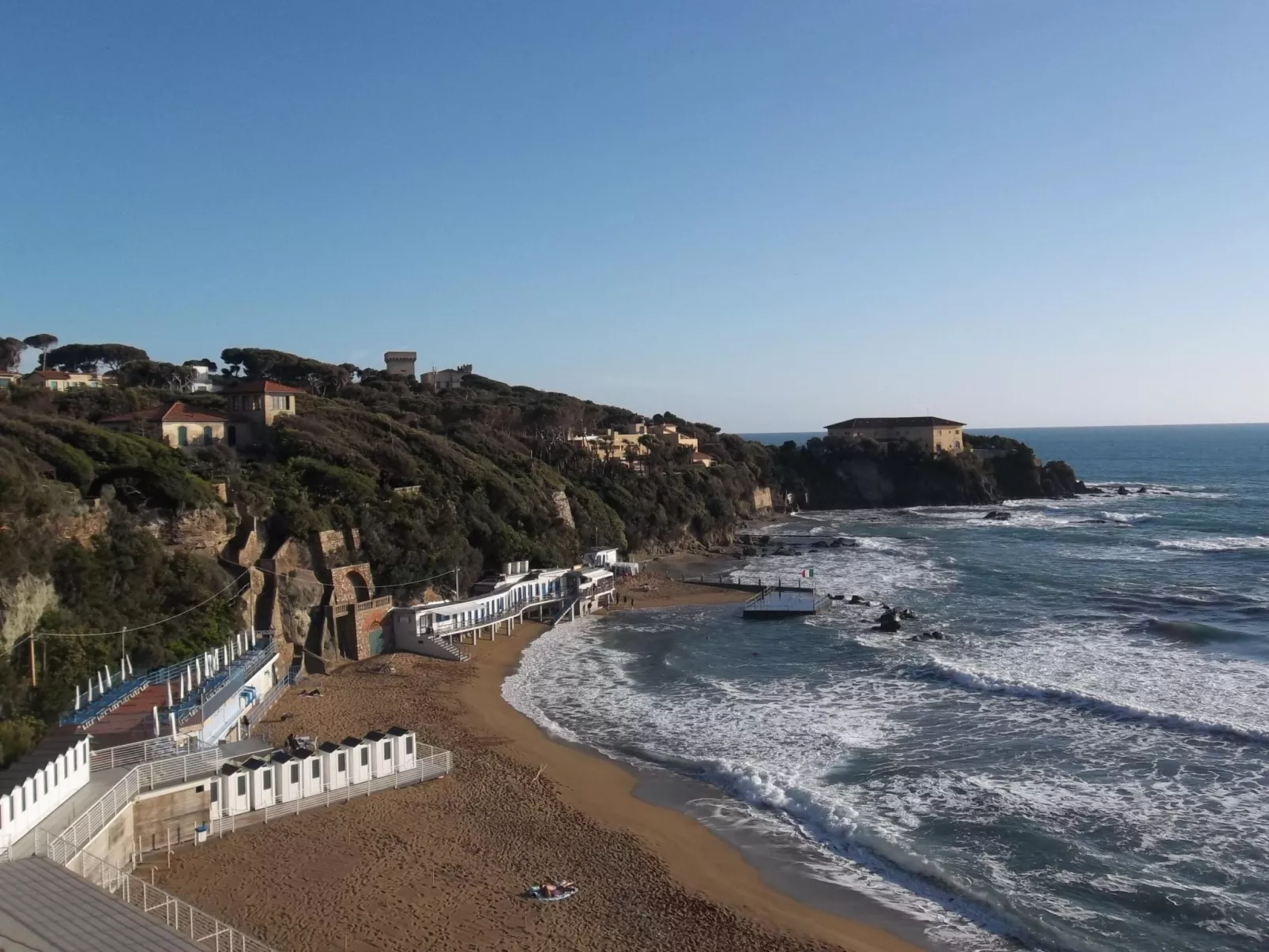 Wohnung mit Garten, Grill und Terrasse-Buiten