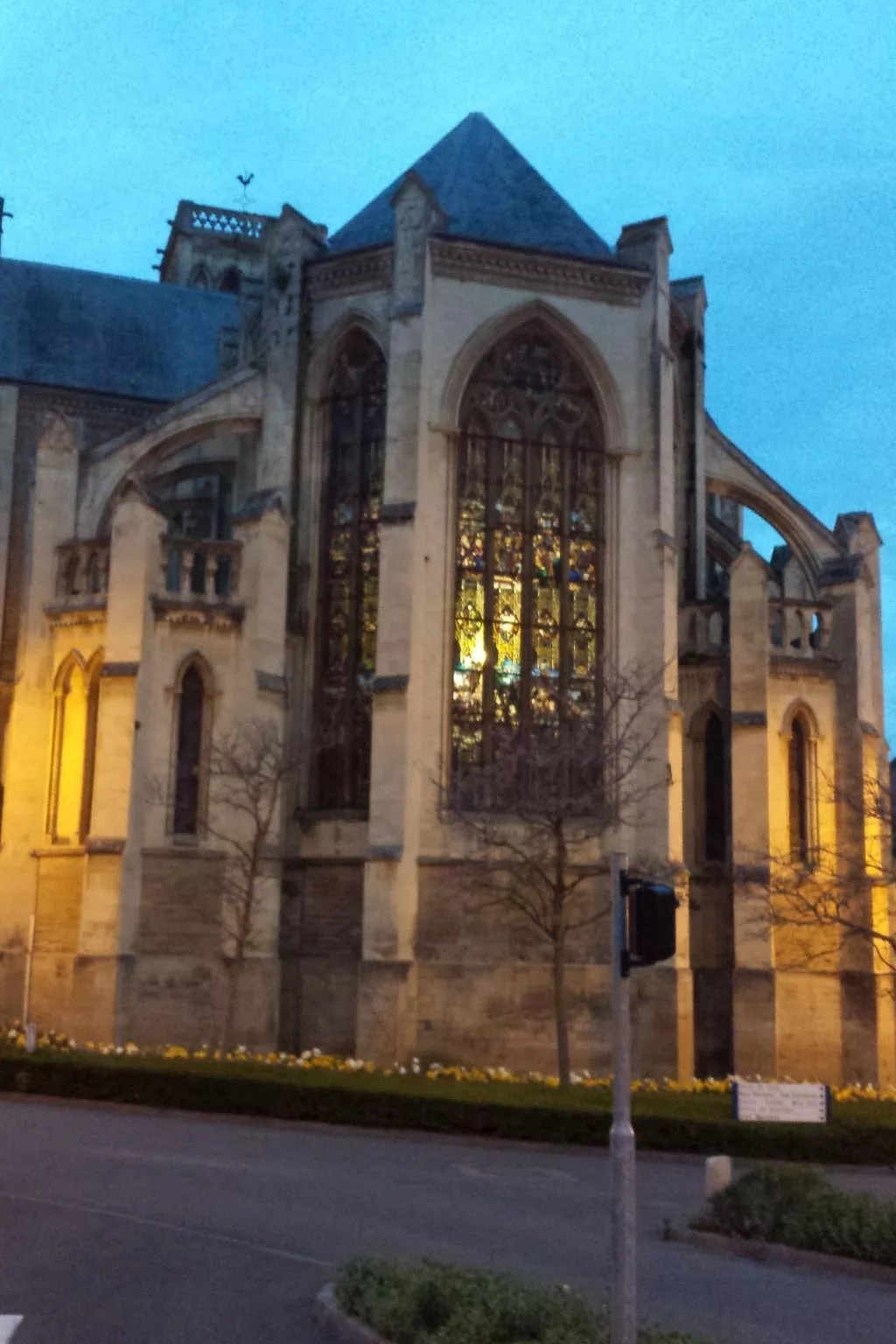 Schöne Unterkunft mit Terrasse in der Nähe des Meeres - Buiten