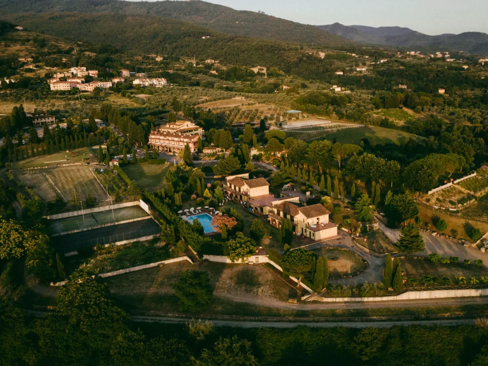 Unterkunft in der Residenz, Schwimmbad, Tennis, Restaurant-Image-tags.info