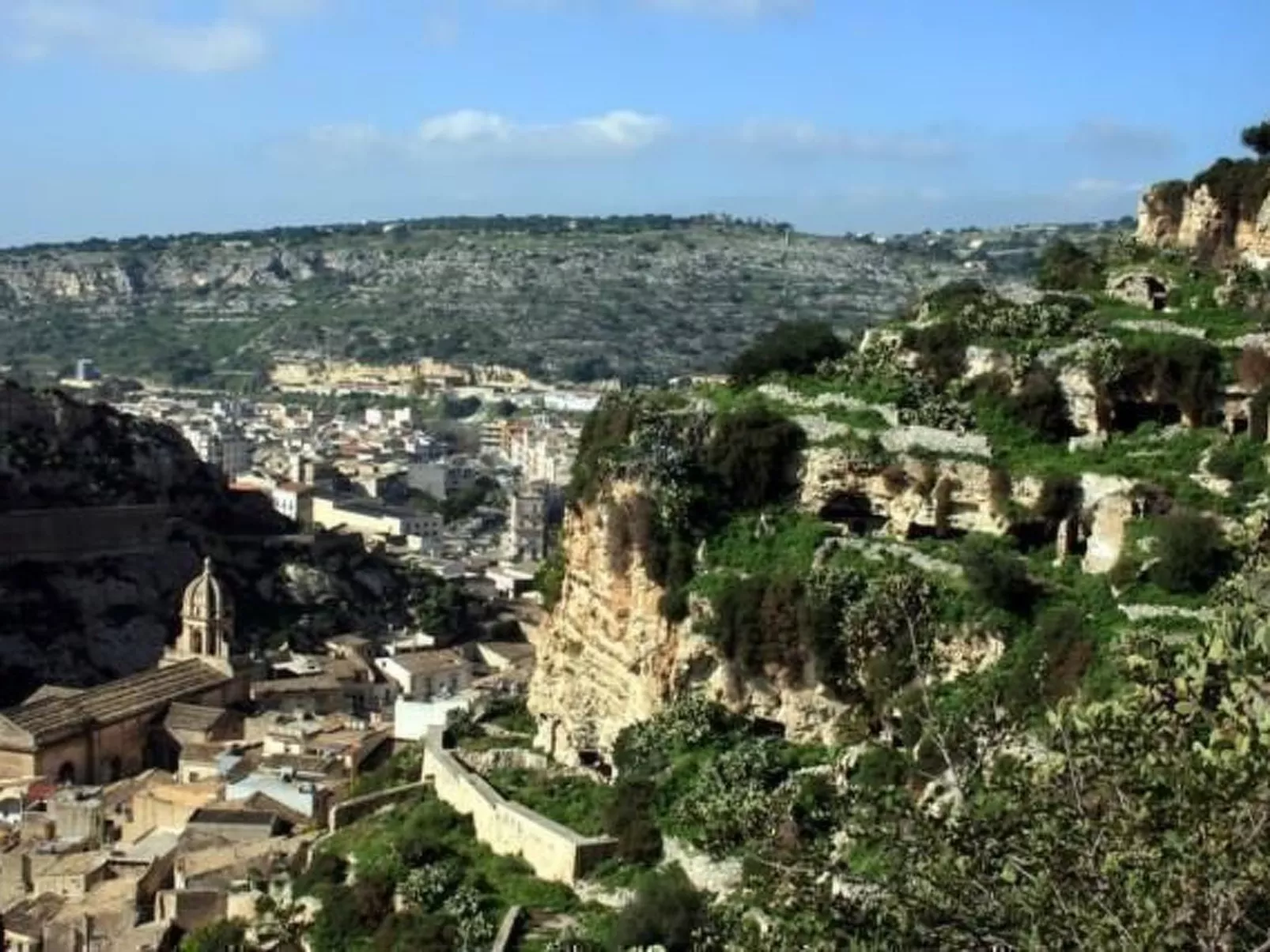 Steinhaus mit Panoramadachterrasse-Binnen