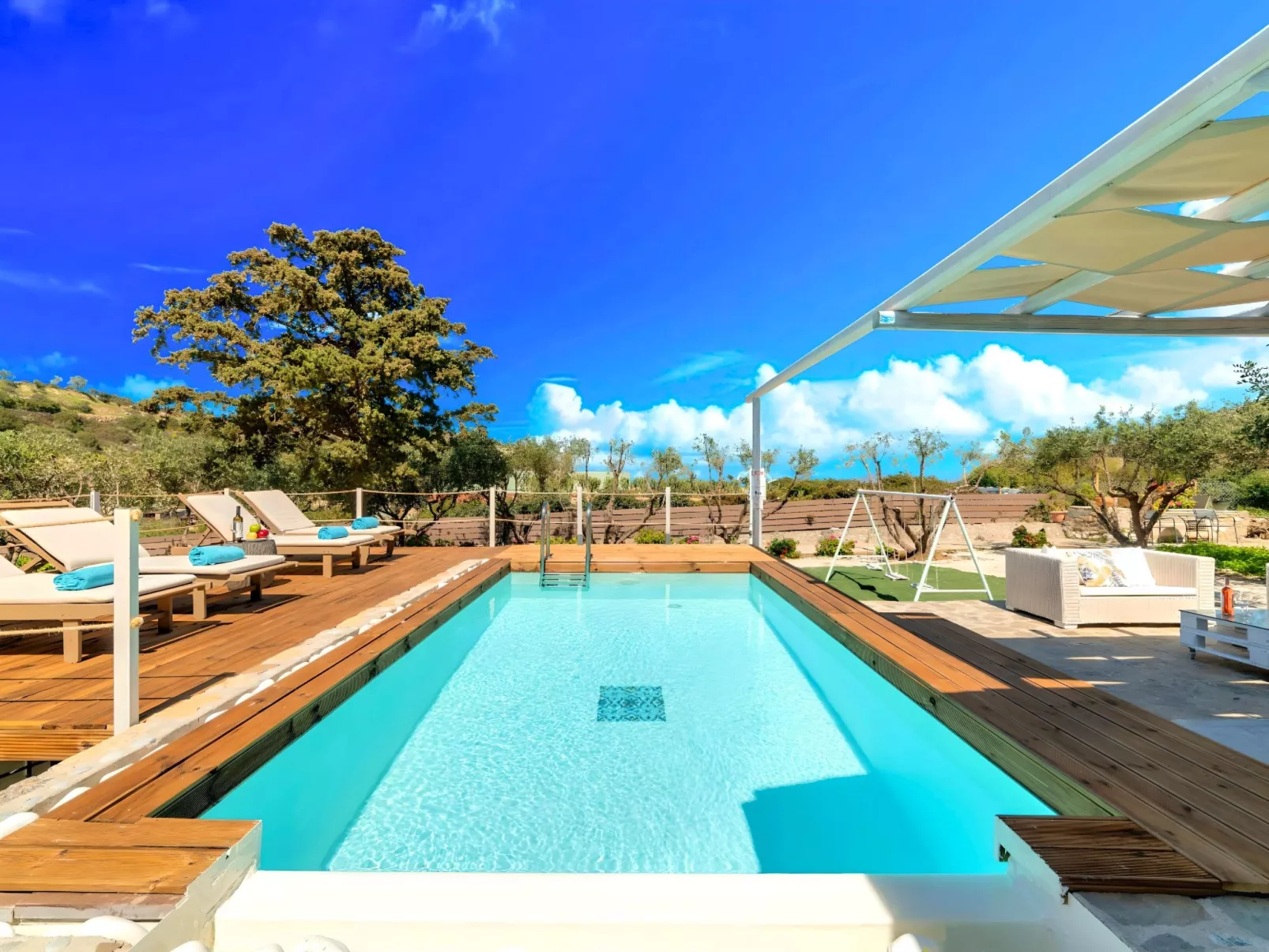 "Cretan Lodge" mit Blick auf das Wasser-Binnen