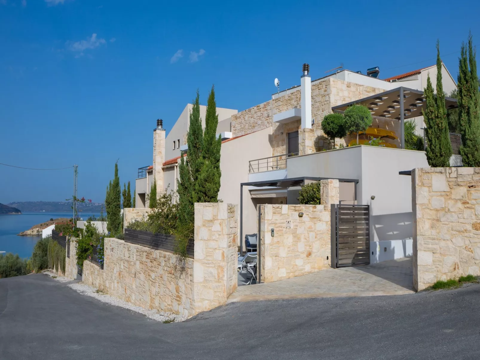 Gut ausgestattete Villa mit Pool und privatem Garten-Buiten