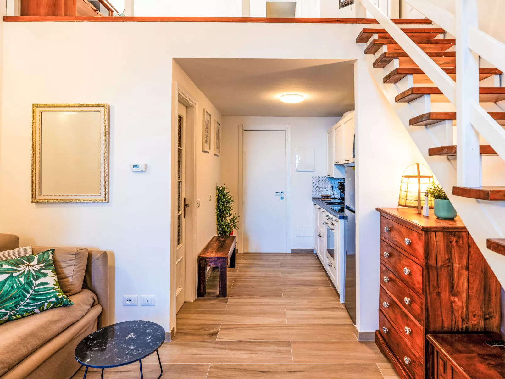 Beautiful Seaview-Binnen