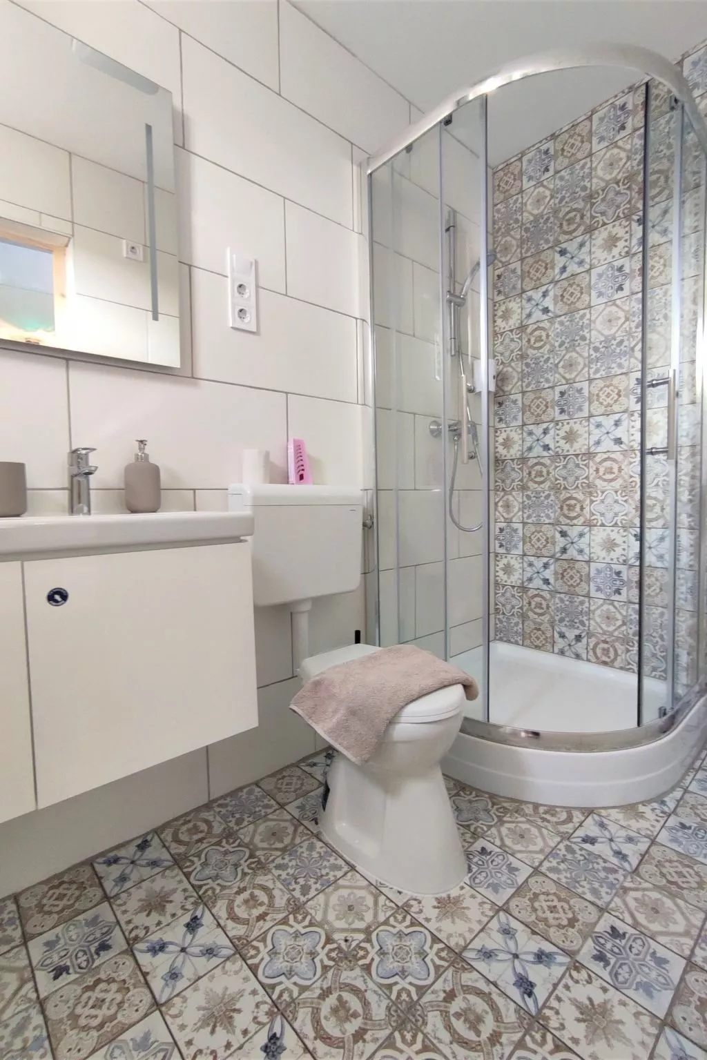 In Fertőrákos mit Garten, Terrasse und Grill-Binnen