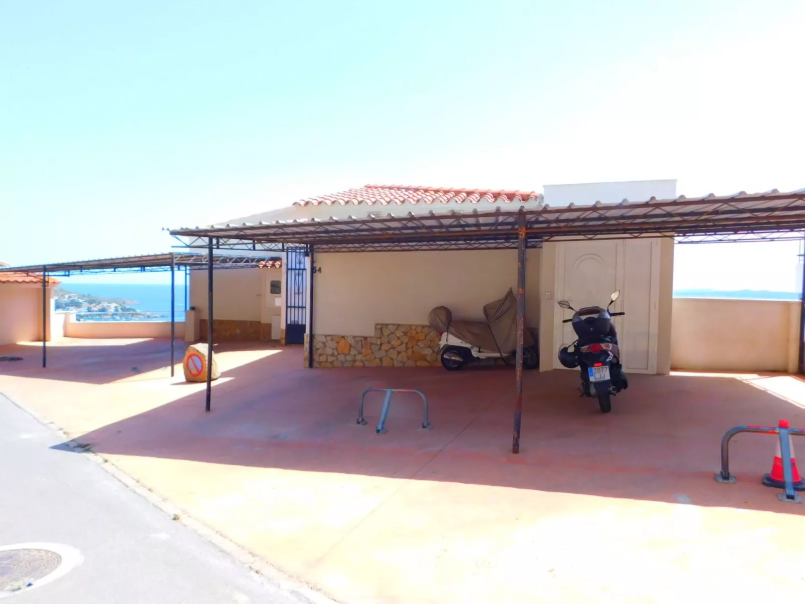 A-157 Joan Margarit-Buiten