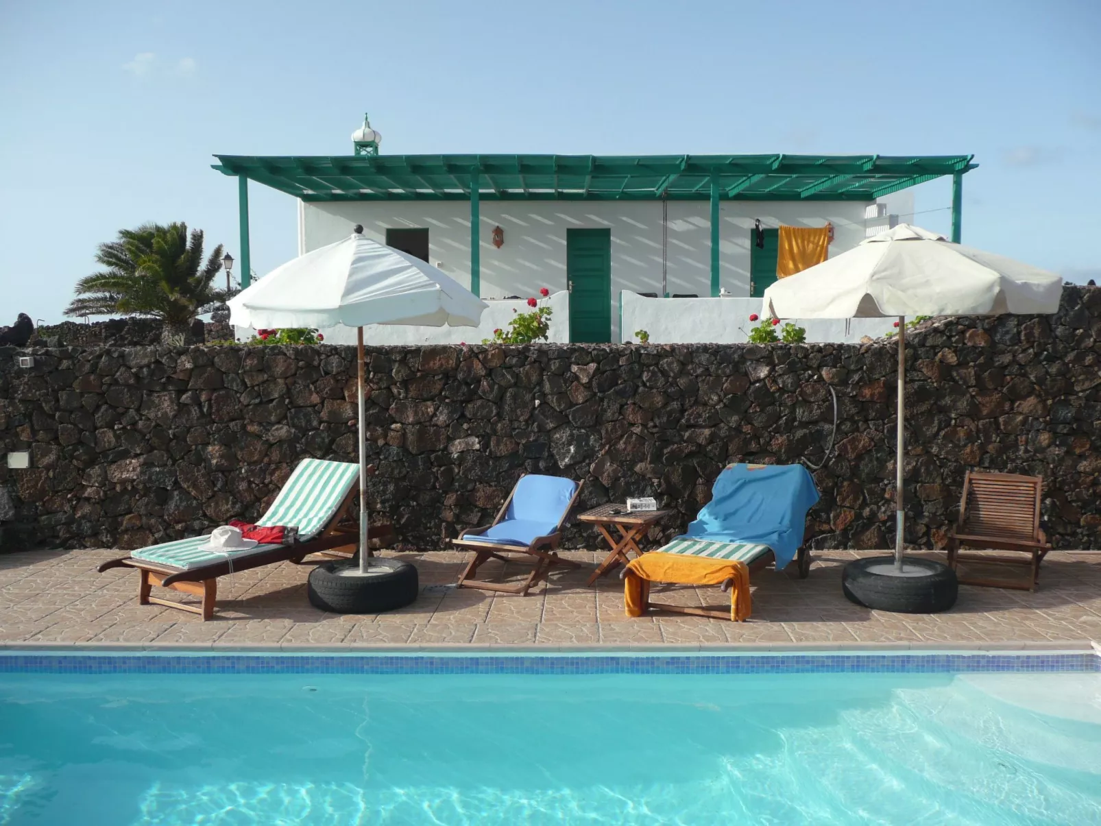 Finca mit Pool und herrlichem Meerblick-Buiten