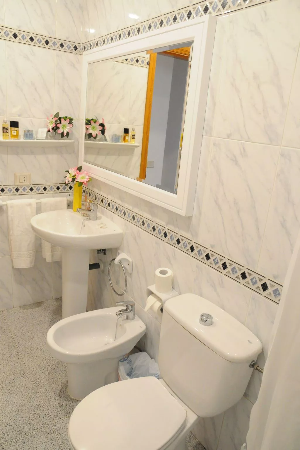 Helles Appartement im Erdgeschoss-Binnen