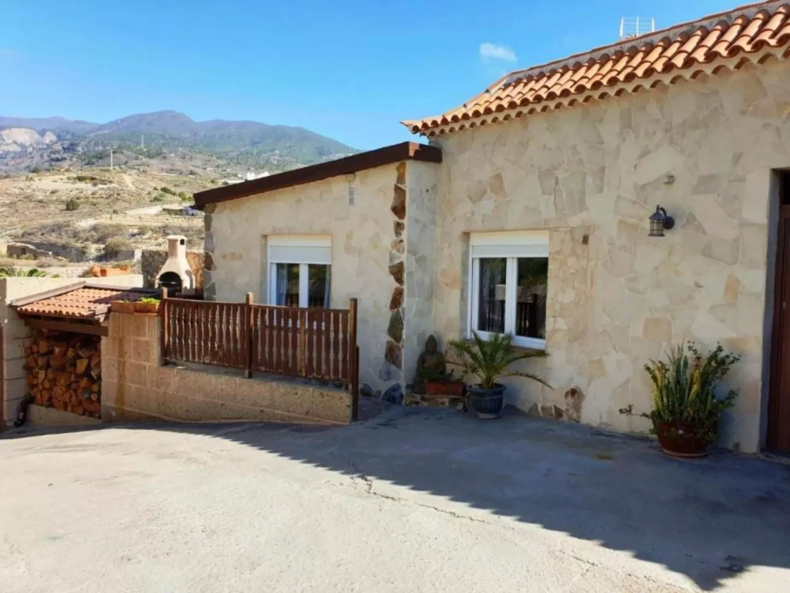 Haus mit Pool und Grill auf Teneriffa-Buiten