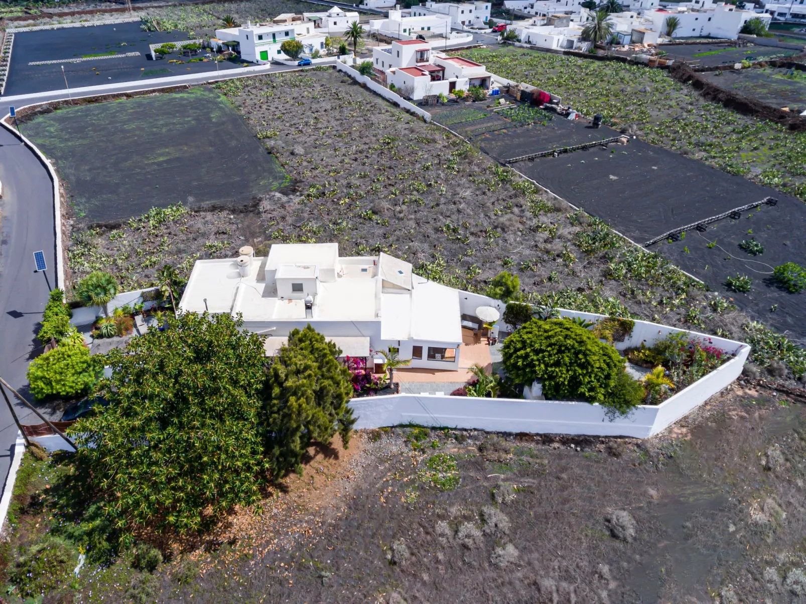 Secret Garden Villa - ländlicher Boutique-Rückzugsort, private tropische Gärten-Buiten