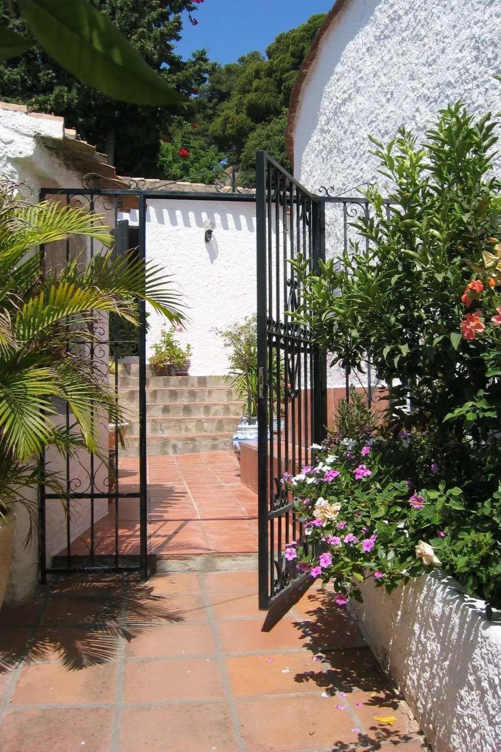 Villa mit außergewöhnlicher Aussicht und beheiztem Pool-Image-tags.info