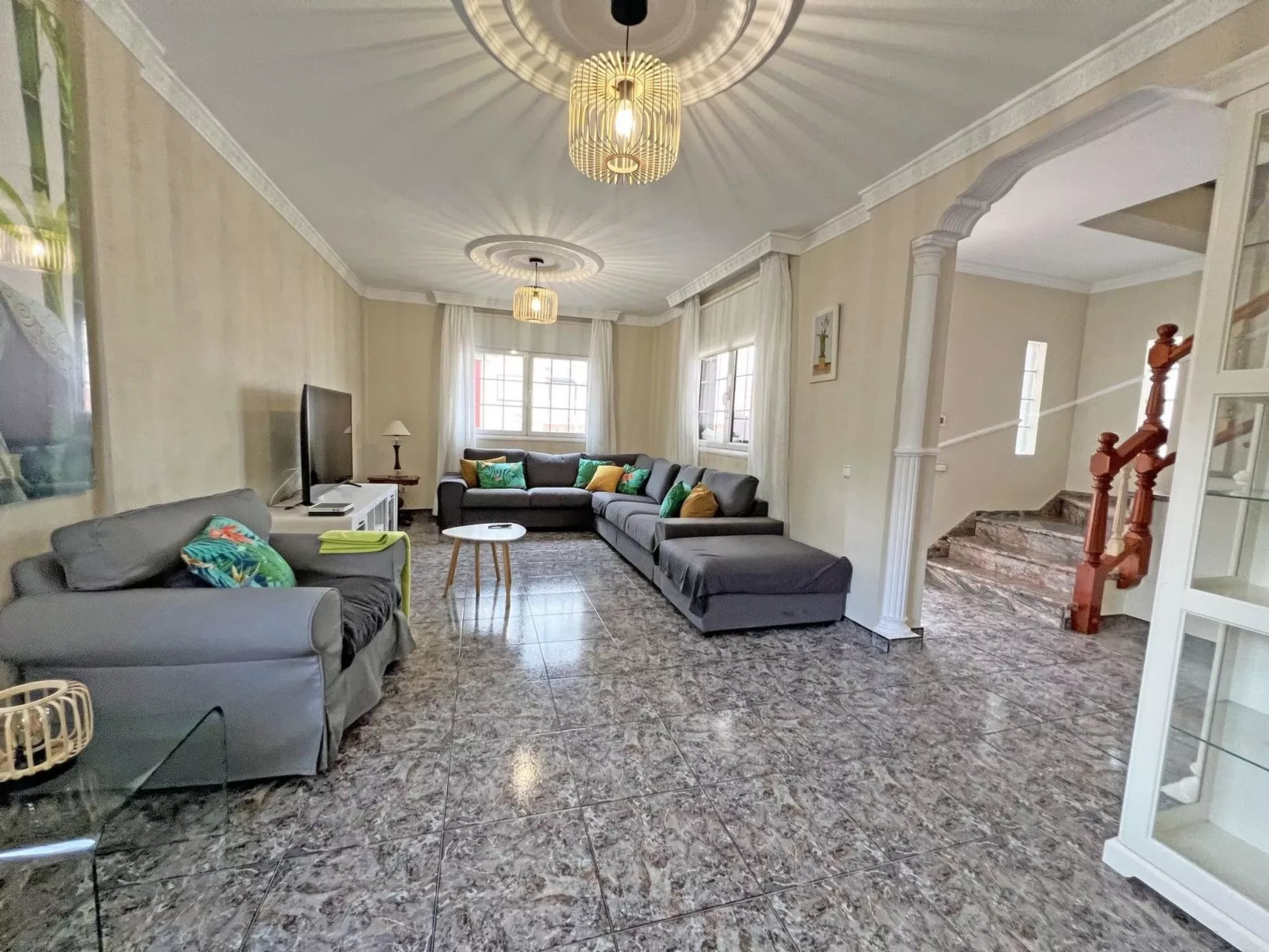 Villa "Esmeralda" mit Garten, Grill und Terrasse-Image-tags.info