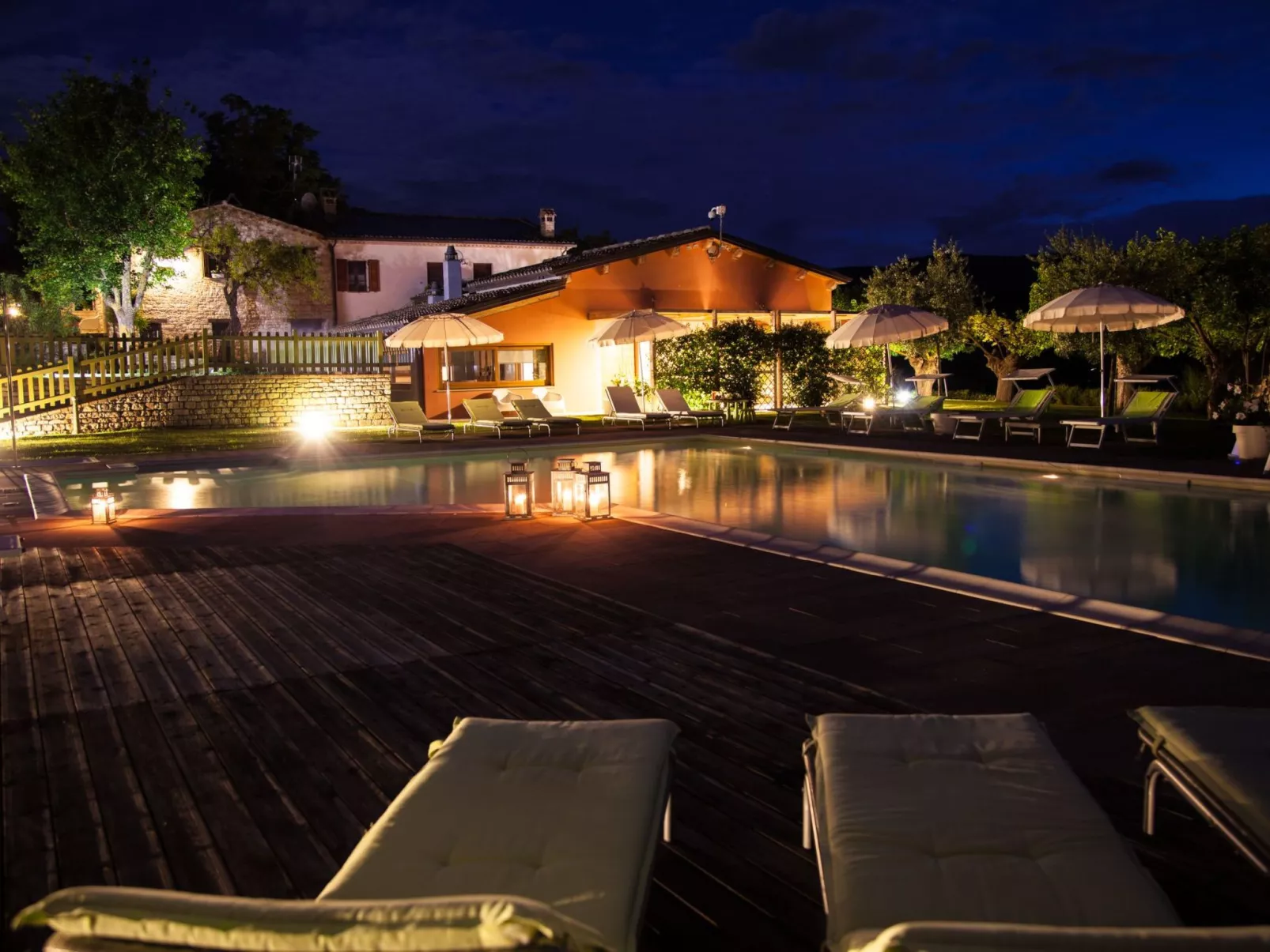 Wohnung im ersten Stock-Image-tags.info