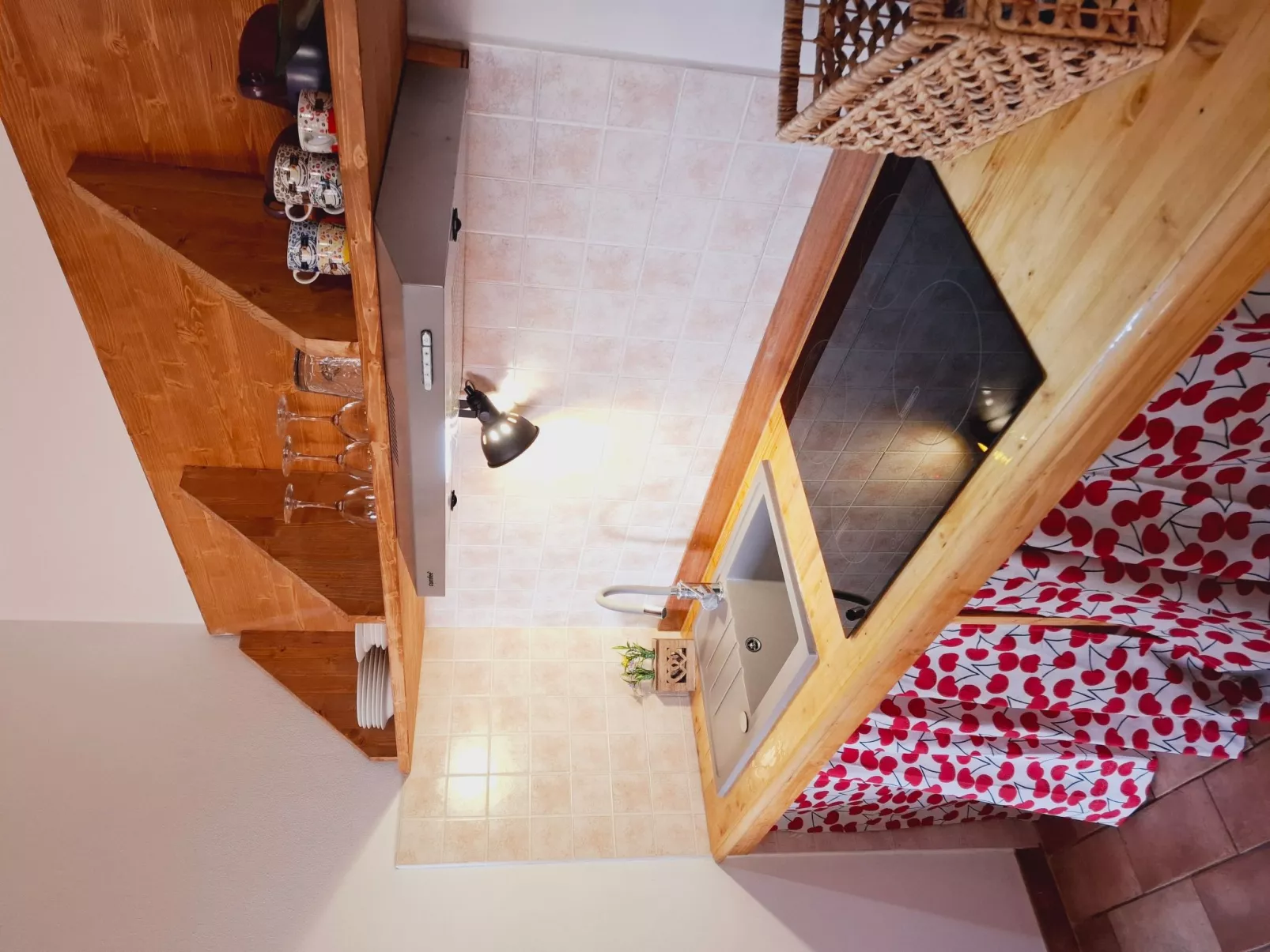 Bauernhauswohnung mit großer Terrasse-Binnen