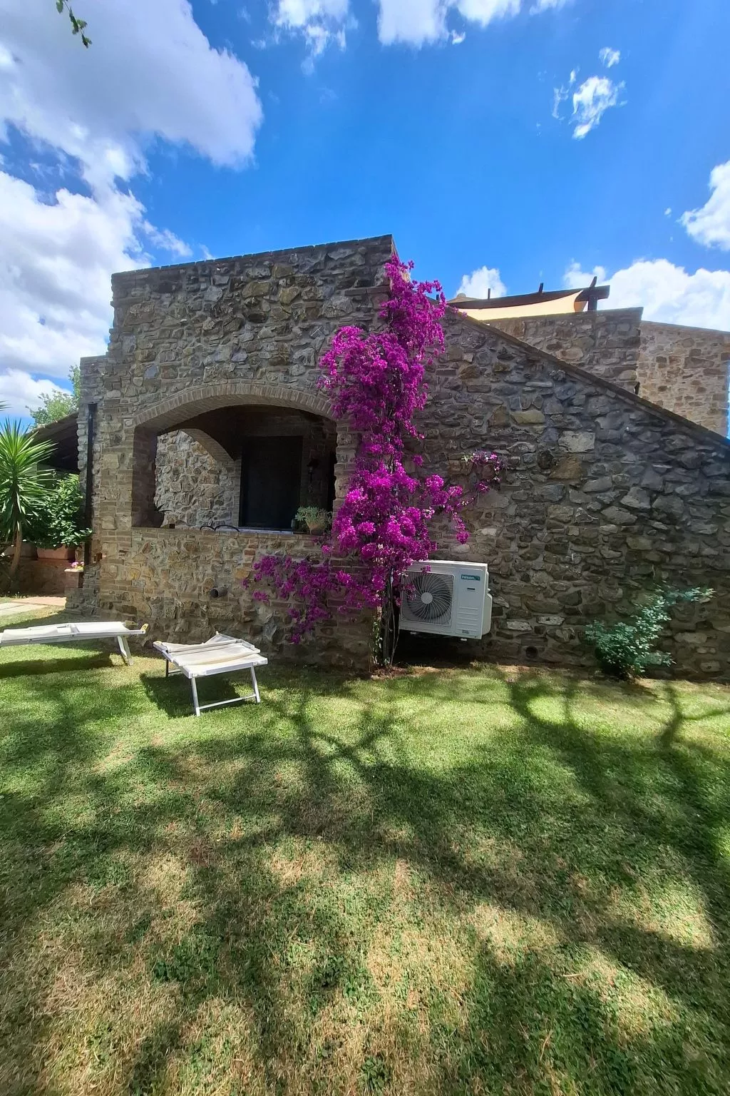 Ein-Zimmer-Wohnung in einem Bauernhaus-Buiten