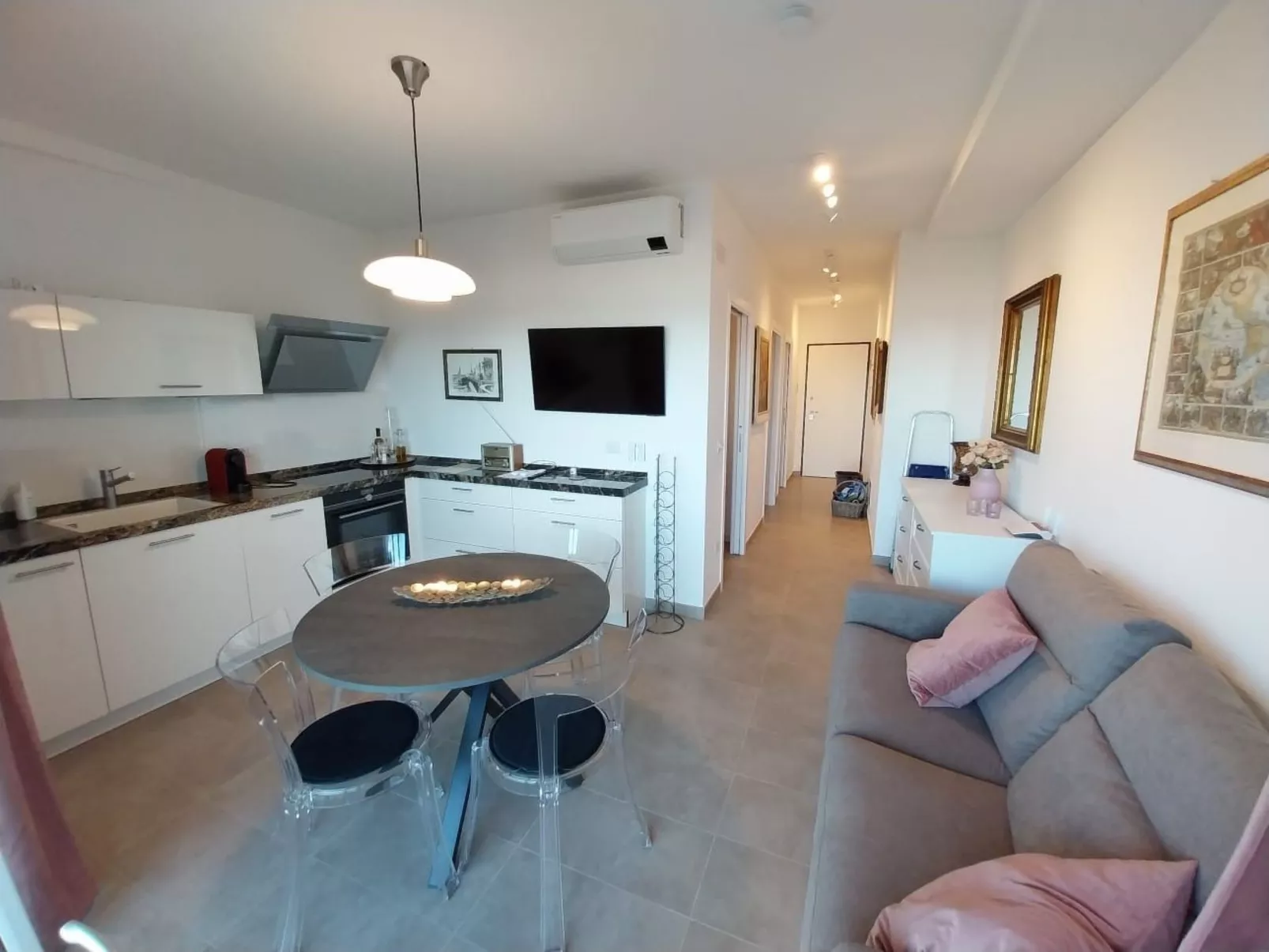 Helle und neue Ferienwohnung direkt am Strand-Binnen