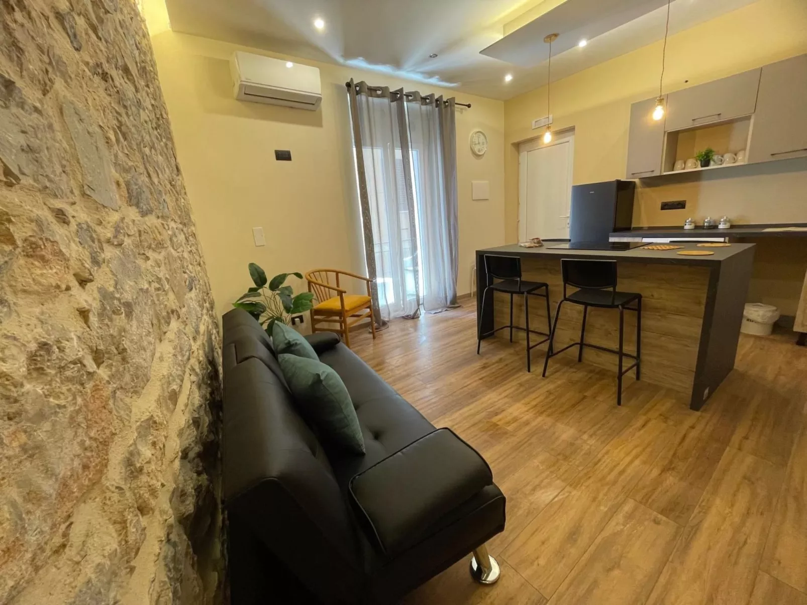 Wohnung 'Irda Style House-Binnen