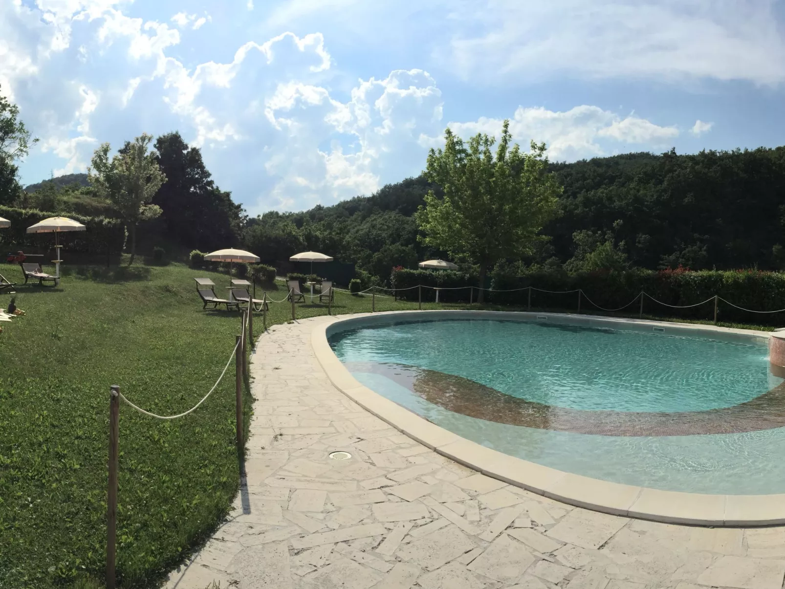 Haus für 11 Erwachsene und 9 Kinder in Apecchio-Binnen