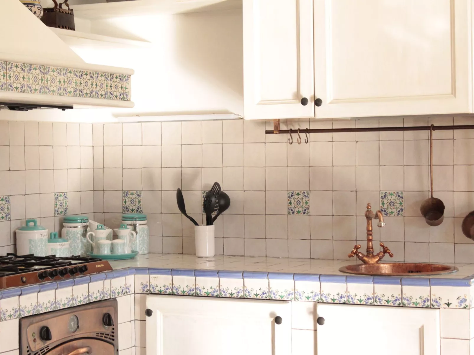 "Daphne Experience".-Binnen