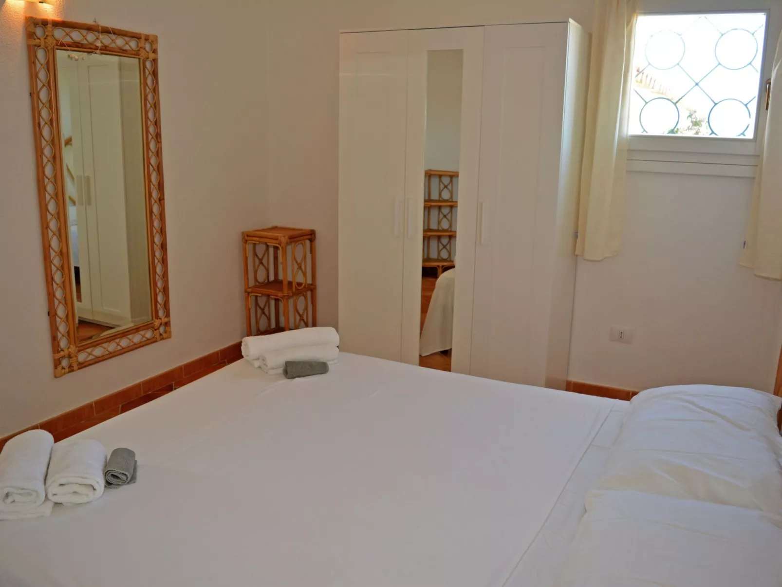 Schöne Wohnung in Residence mit Pool-Binnen