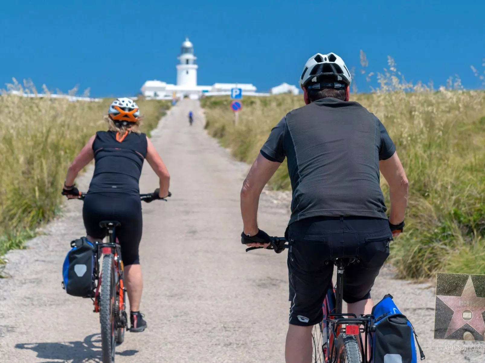 Villa Lucia mit Meerblick und Pool in Santo Tomas-Buiten