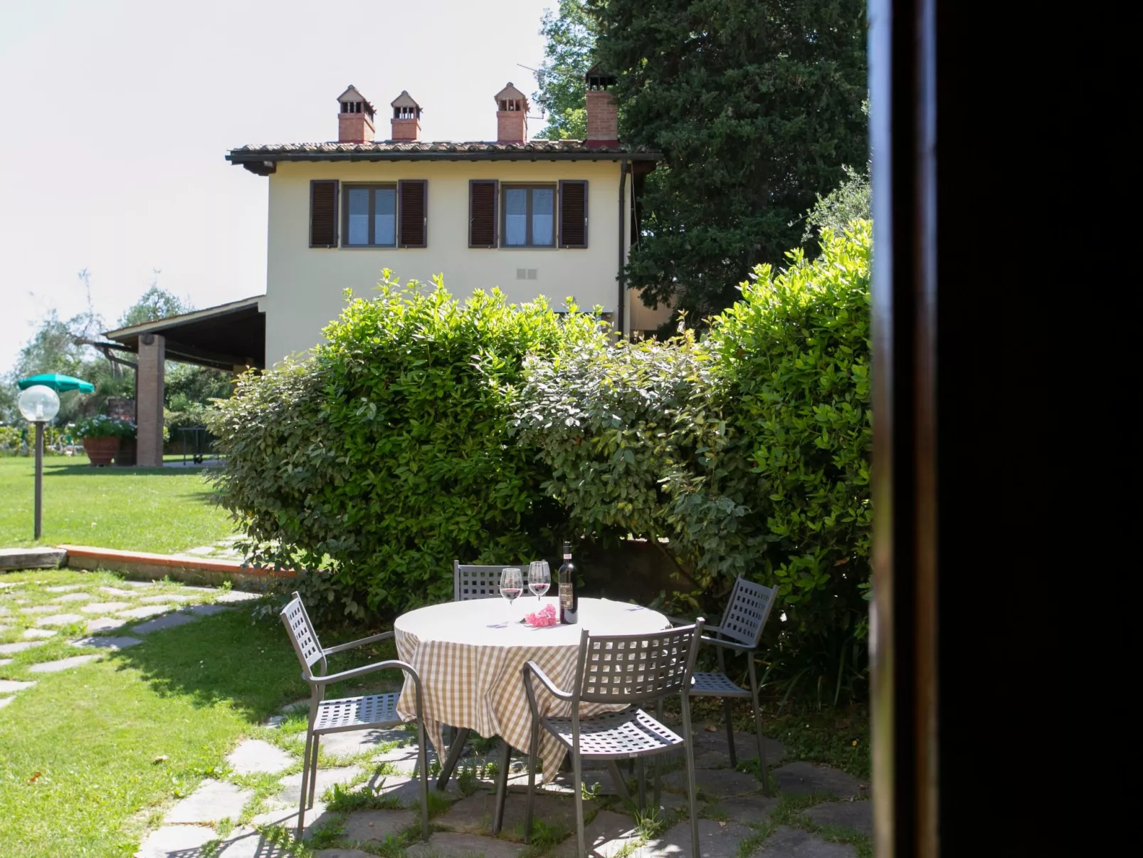 Anwesen "Ginestre" mit Terrasse-Buiten