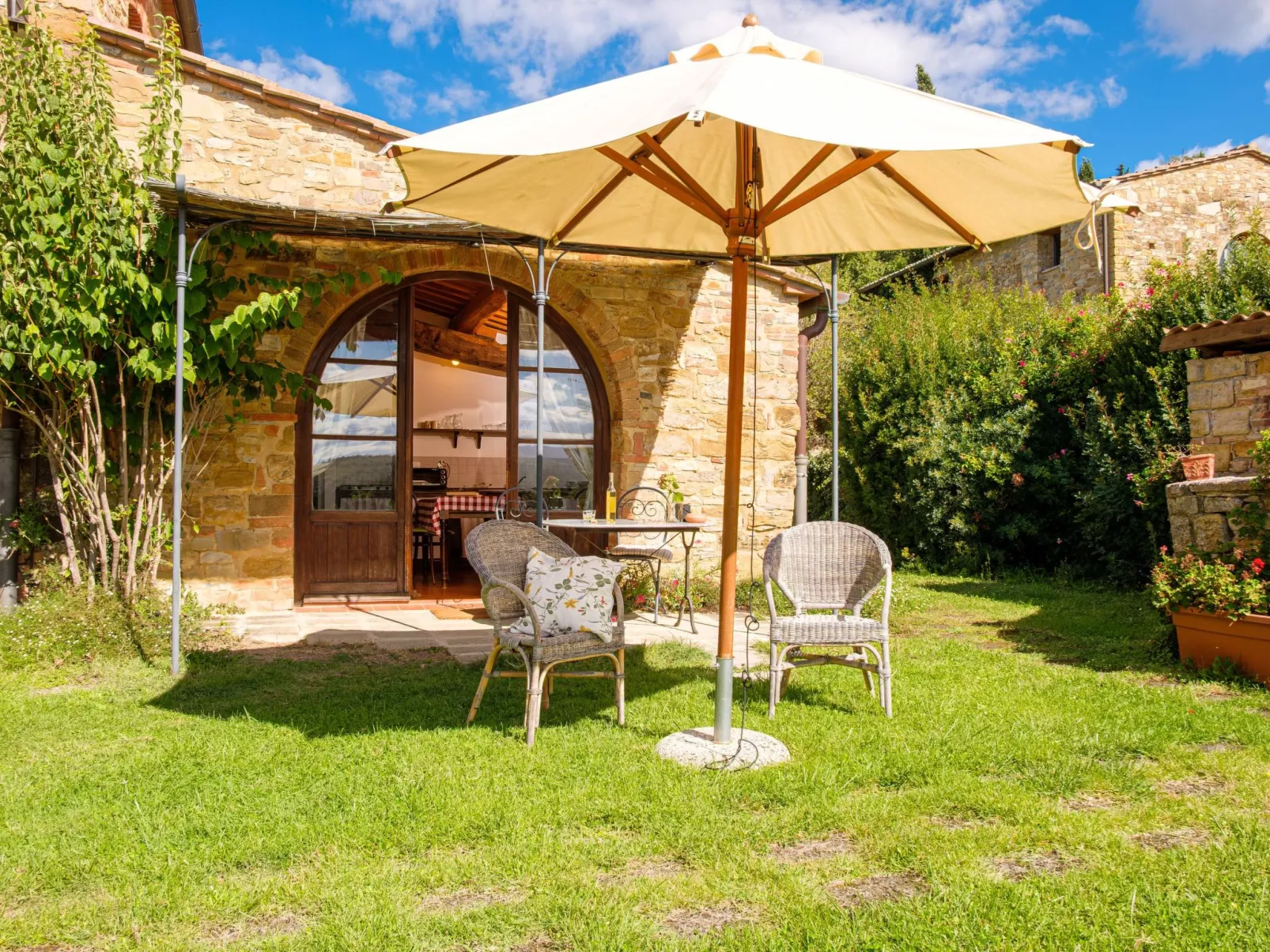 Anwesen "Lavanda2" mit Gemeinschaftspool-Binnen