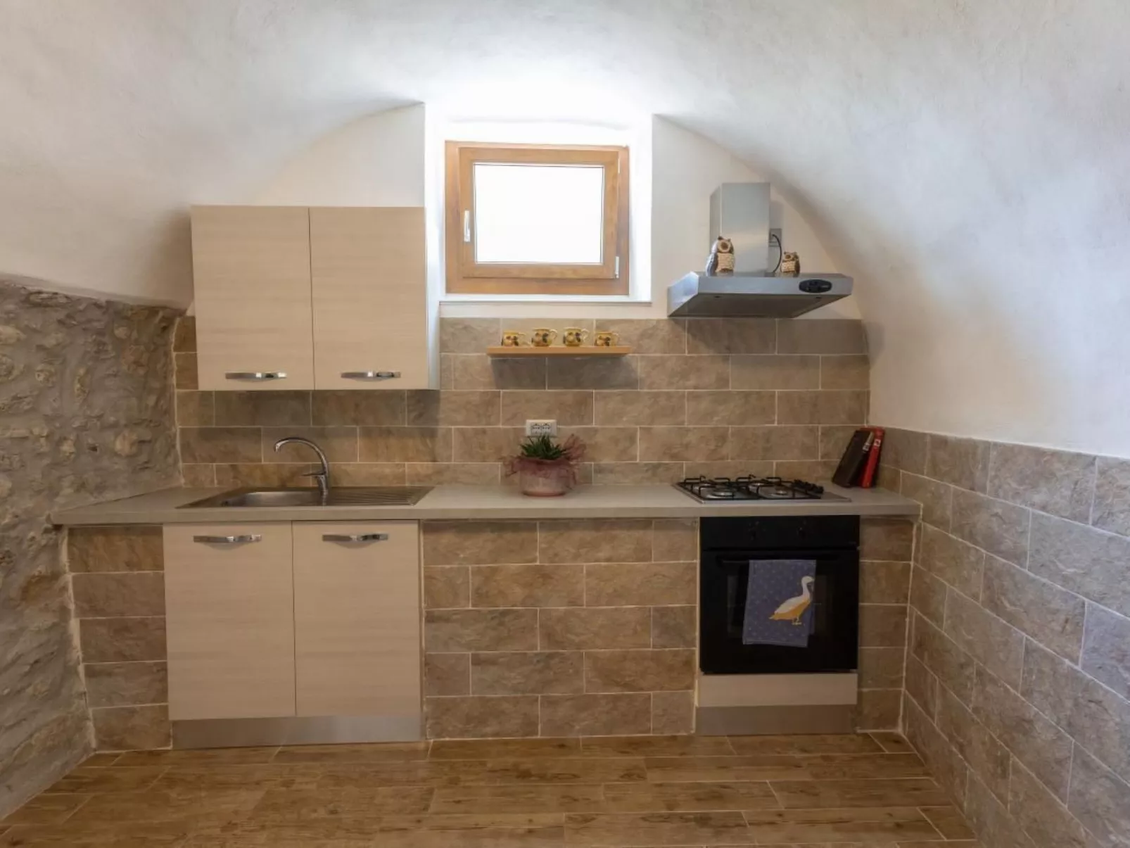 Antica Corte Ginevra-Ap.Lancillotto Gardasee-Image-tags.info