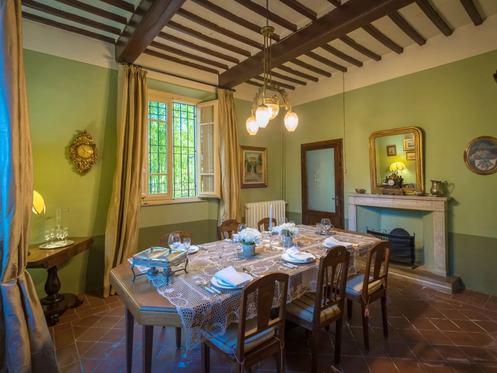 Villa mit Garten und privatem Pool-Binnen