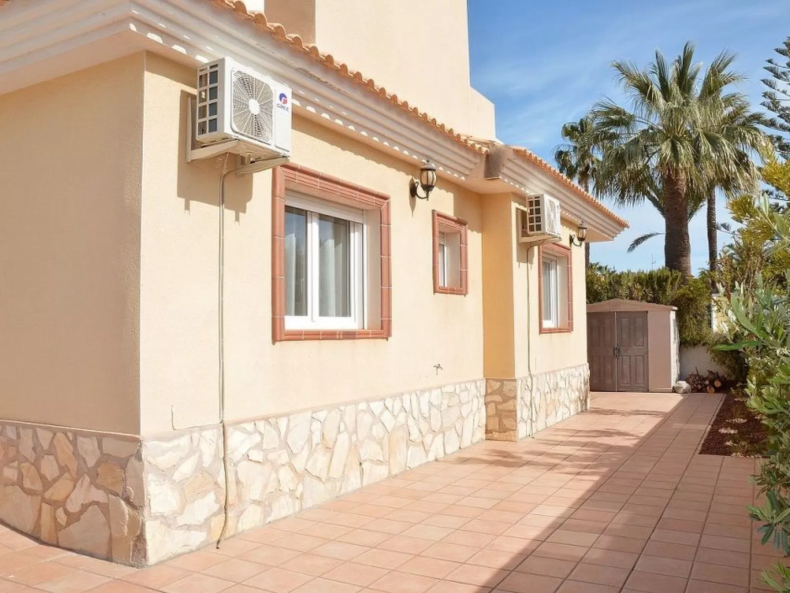 Villa 26-Image-tags.info