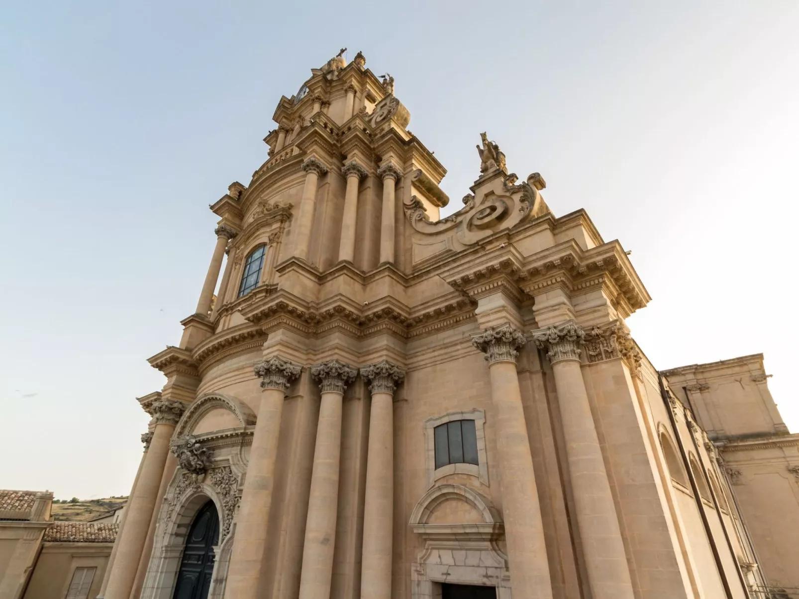 Großes Appartement in Ragusa mit Kleinem Balkon-Binnen
