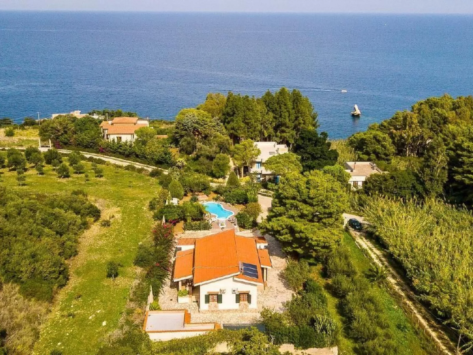 Ferienvilla "La Vela" mit Blick auf das Wasser-Buiten