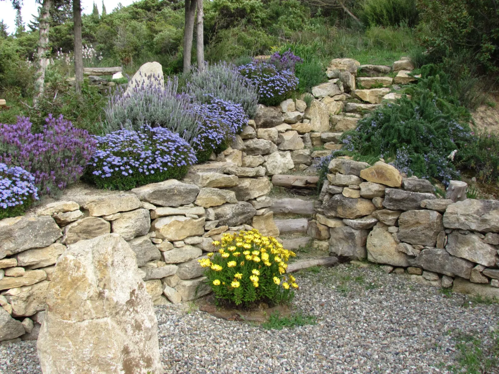 Unterkunft in einer Höhle mit Privatparkplatz-Binnen