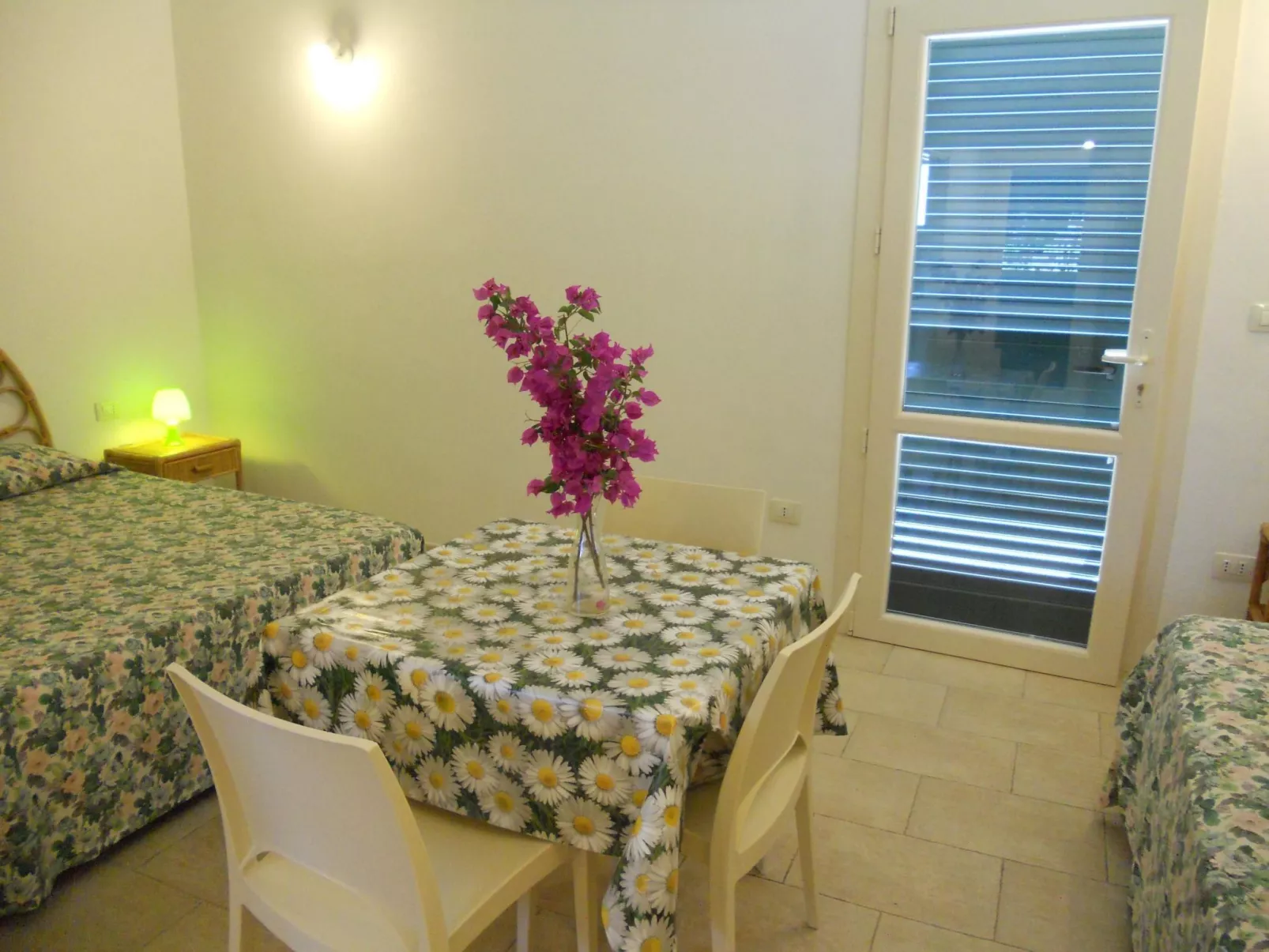 Schönes und gemütliches Studio-Apartment-Binnen