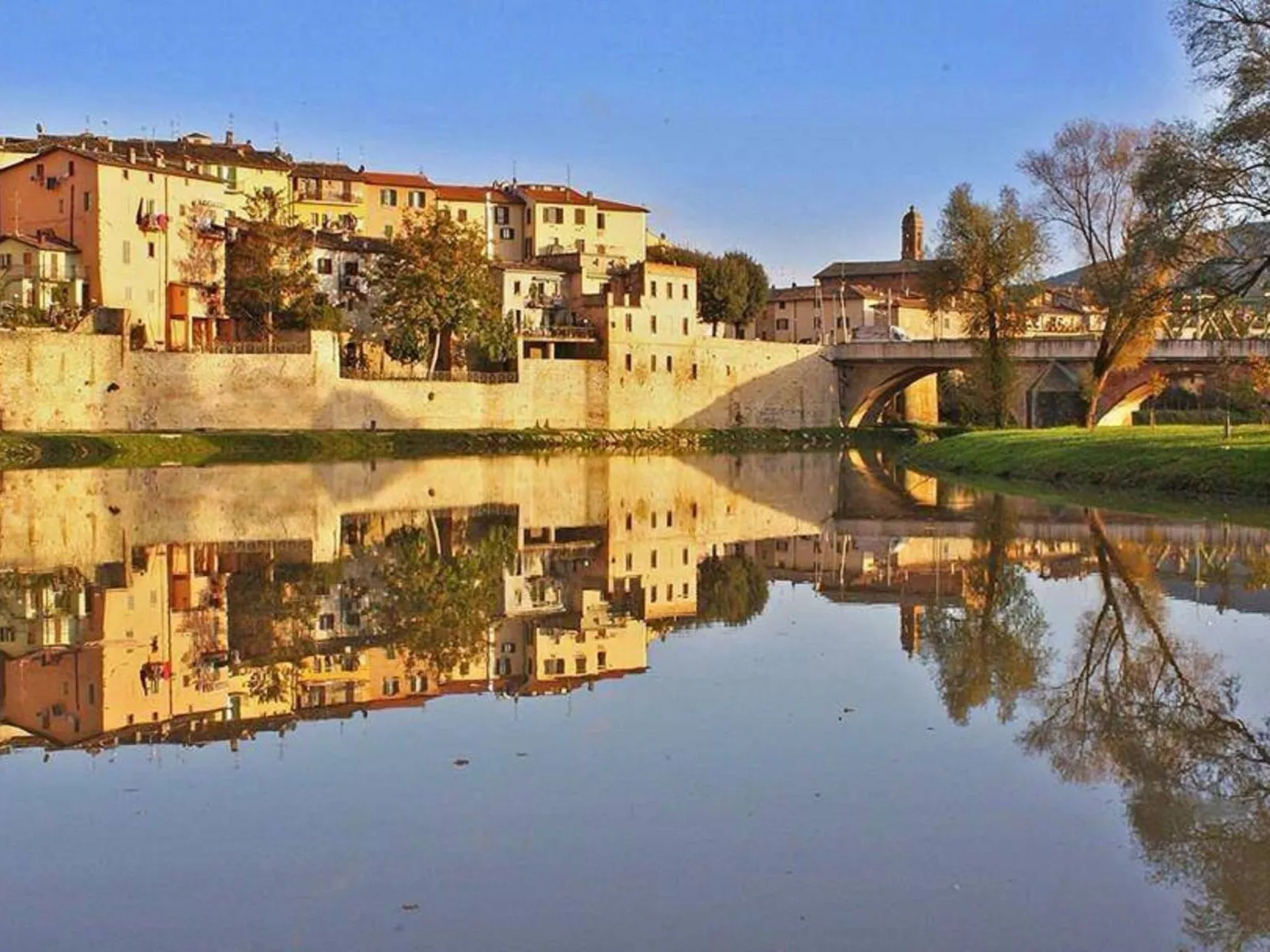 Privates Poolhaus im grünen Herzen von Umbrien-Image-tags.info