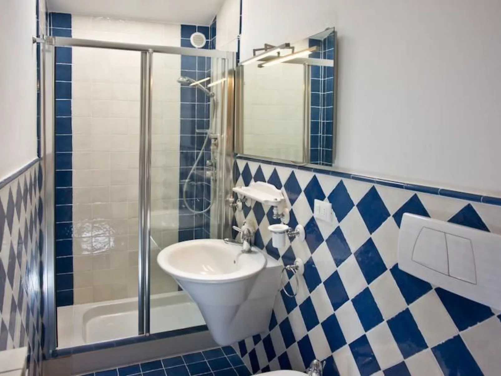 Exklusive Villa mit Pool für 8 Personen-Binnen