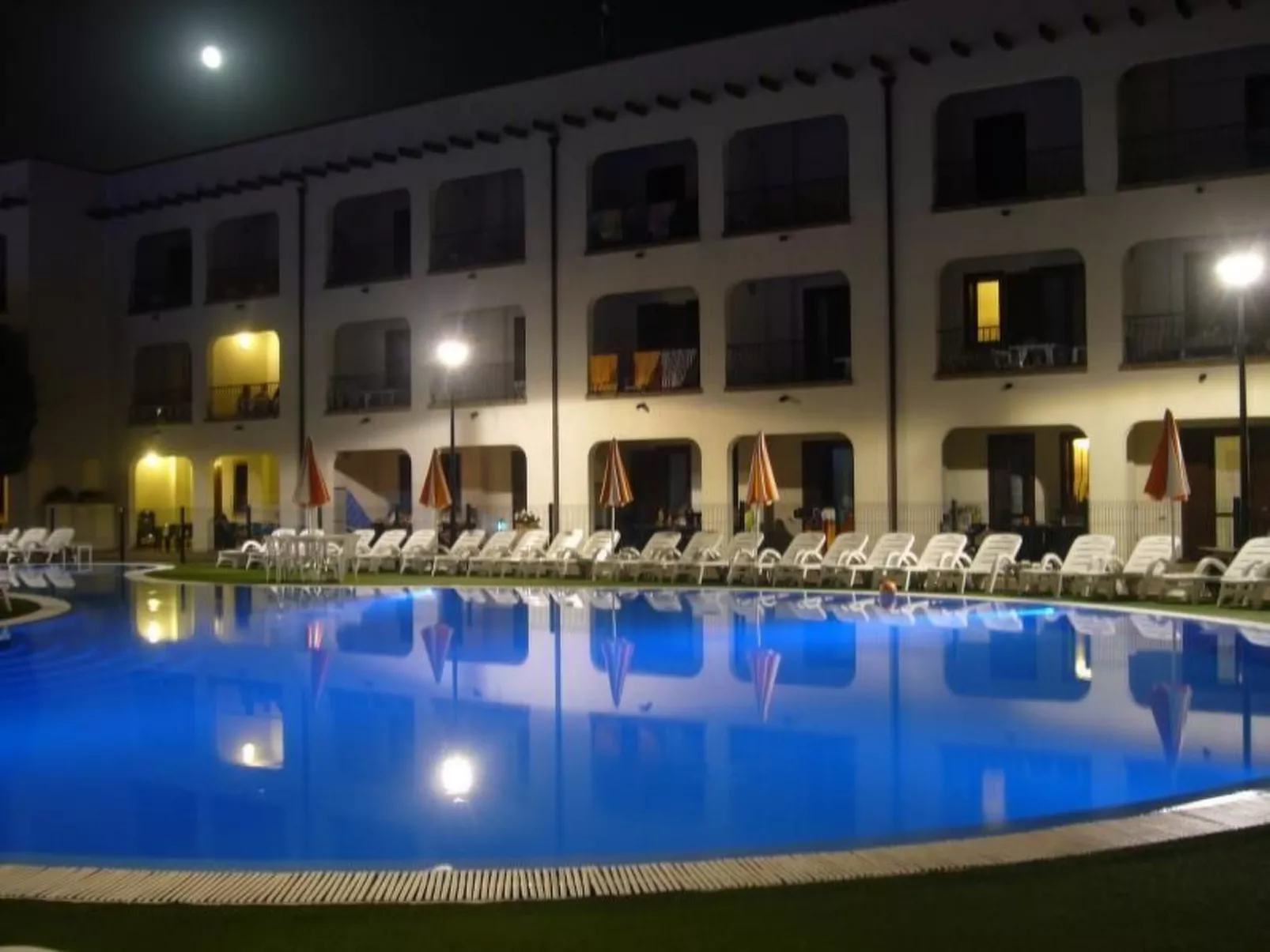 'Caliente' mit Balkon-Image-tags.info