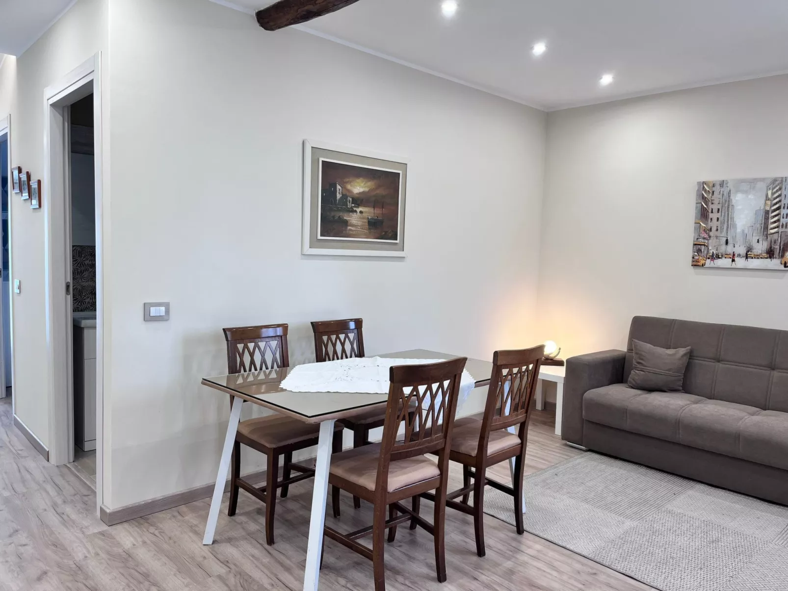 Rsm-Wohnung mit Gemeinschaftspool-Image-tags.info