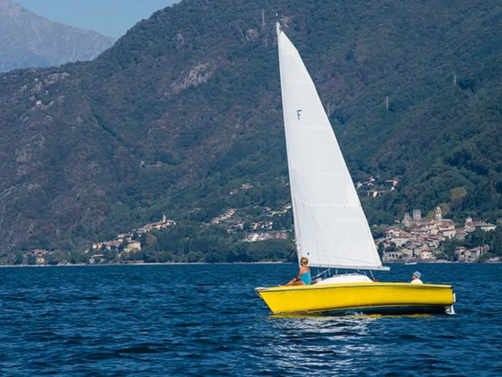 Dachgeschosswohnung am See für 6 Personen-Buiten