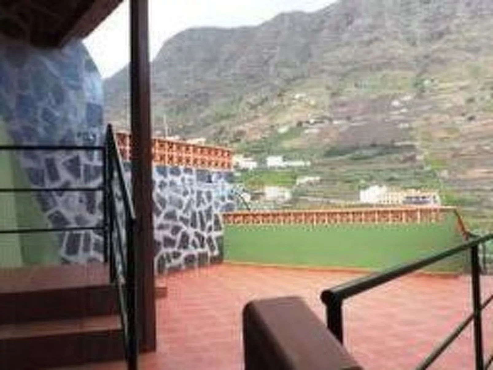 Ländliches Haus mit herrlichem Blick auf das Meer und das Tal.-Binnen