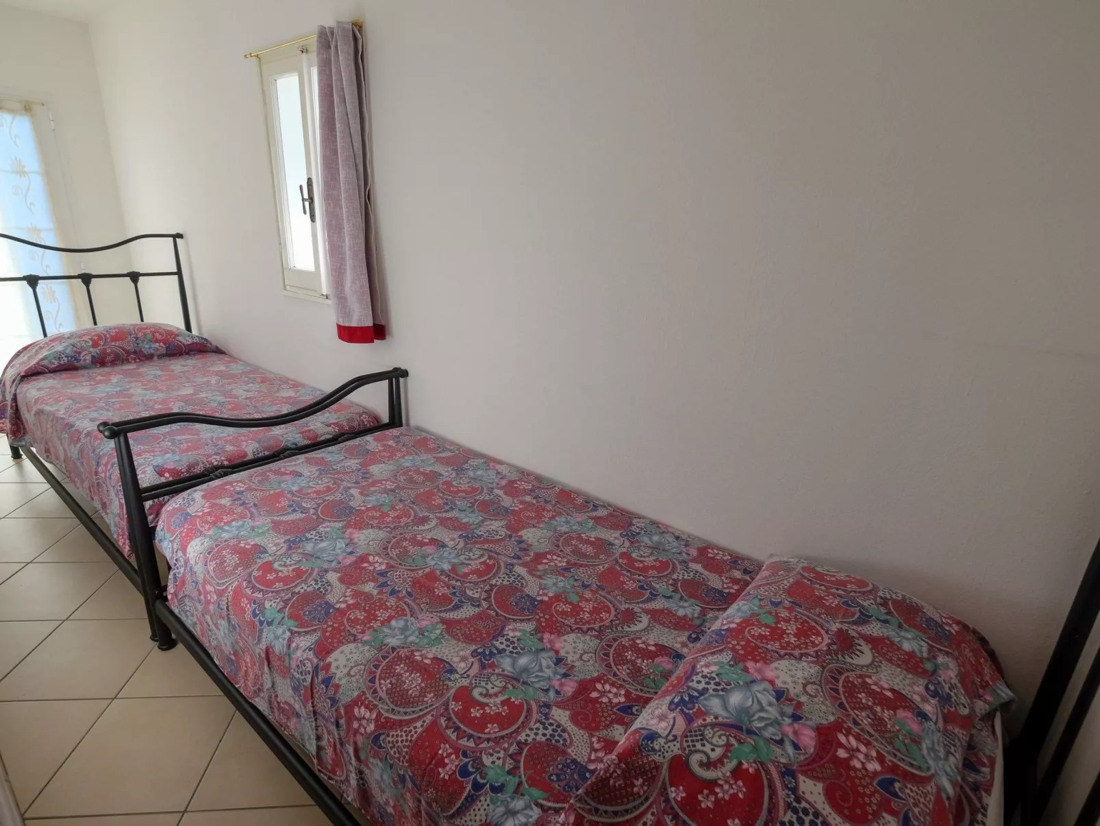 In Lido Delle Nazioni mit Großem Garten-Binnen