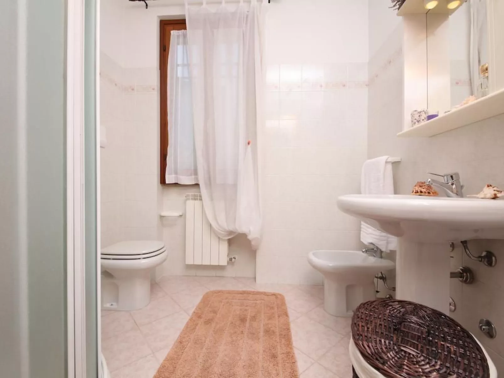 Lavendel"-Wohnung mit Gemeinschaftspool-Image-tags.info