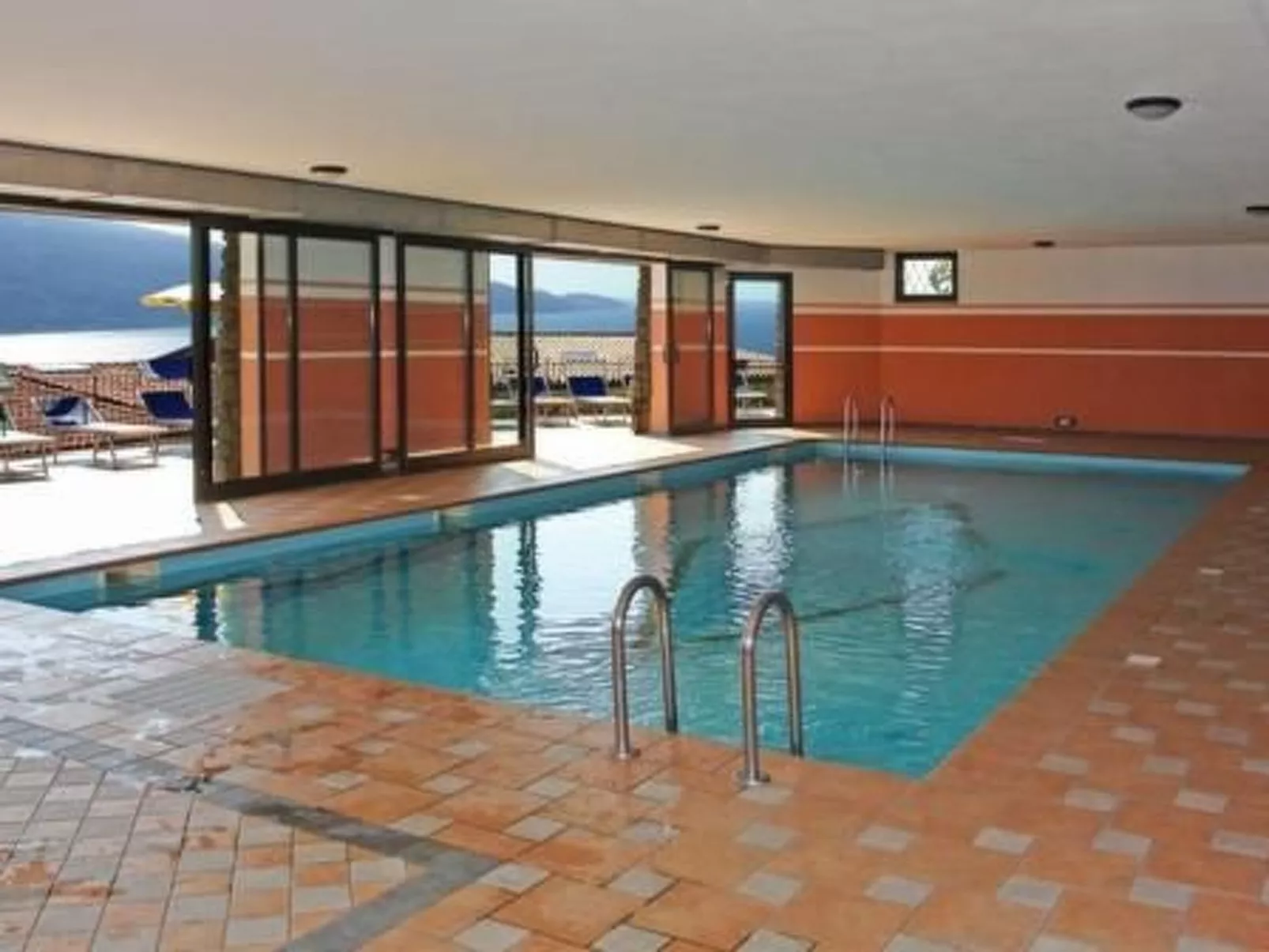 Dreizimmerwohnung mit Seeblick - Binnen