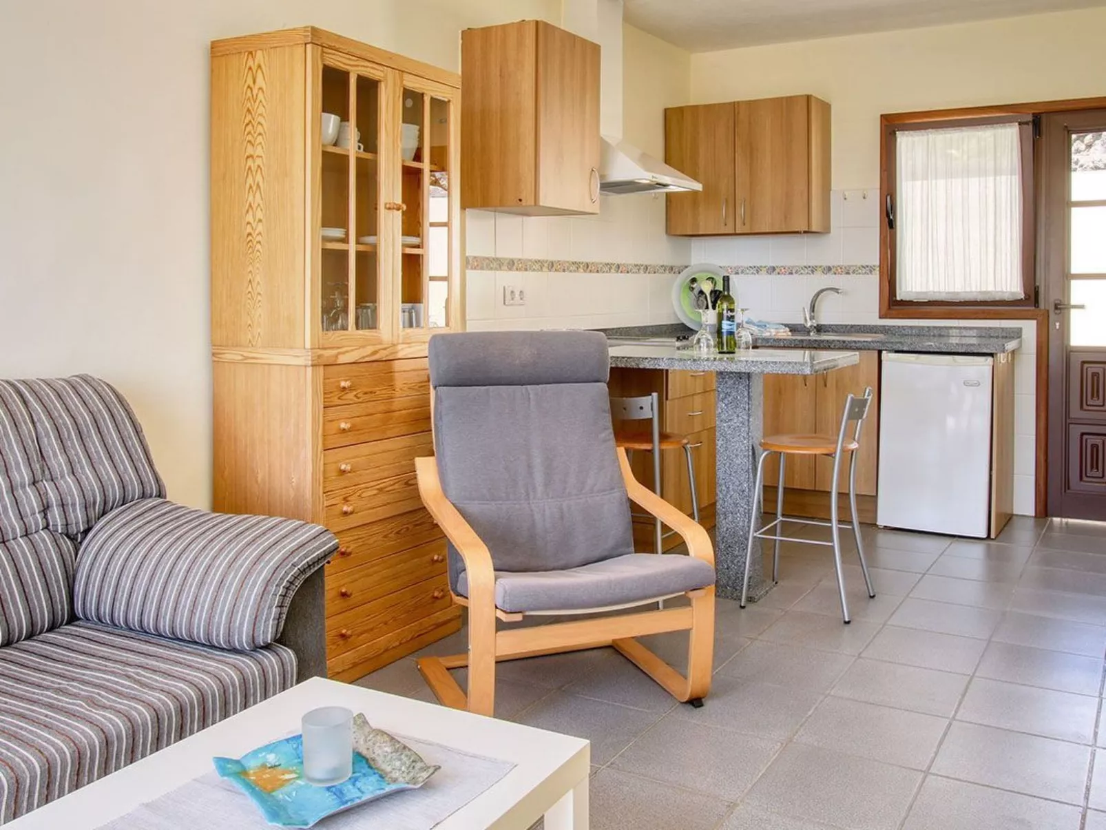 Moijama 1-Image-tags.info