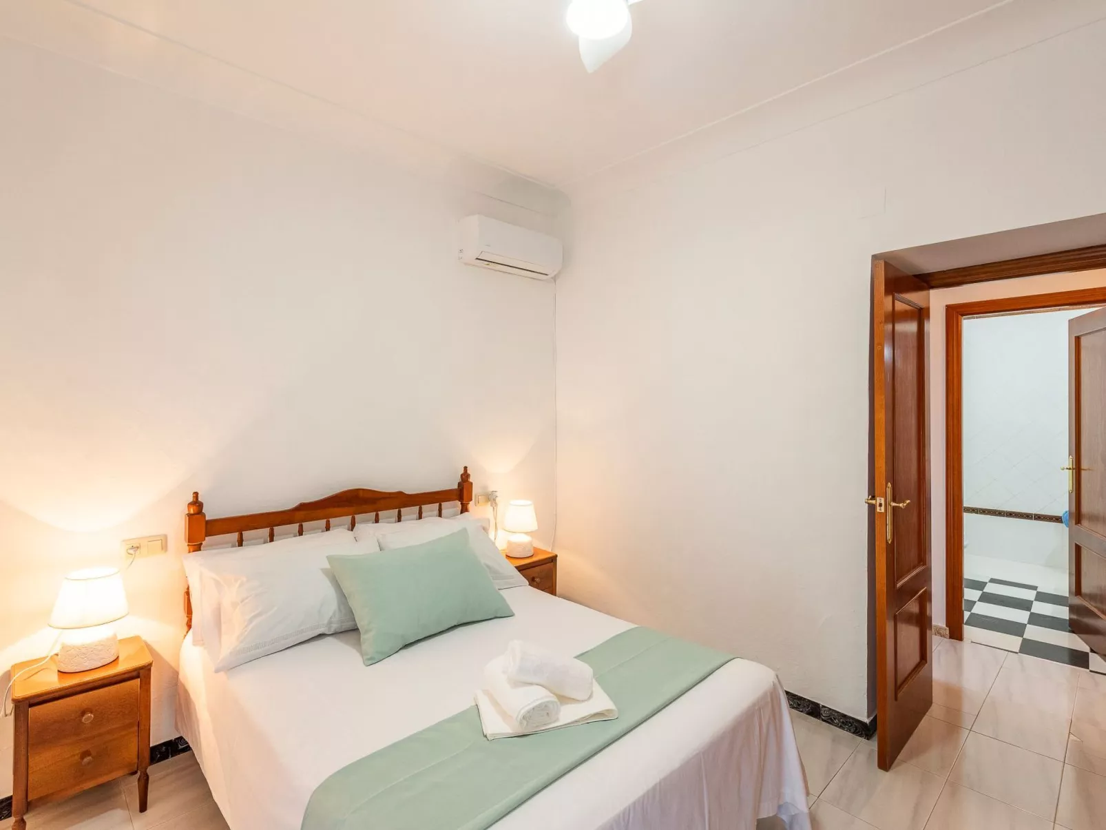 Gasthaus Berraquero-Binnen