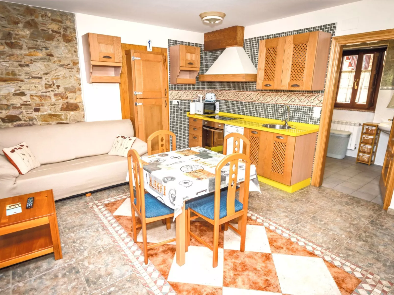 Ländlicher Bauernhof "Apartamentos Navalin"-Binnen